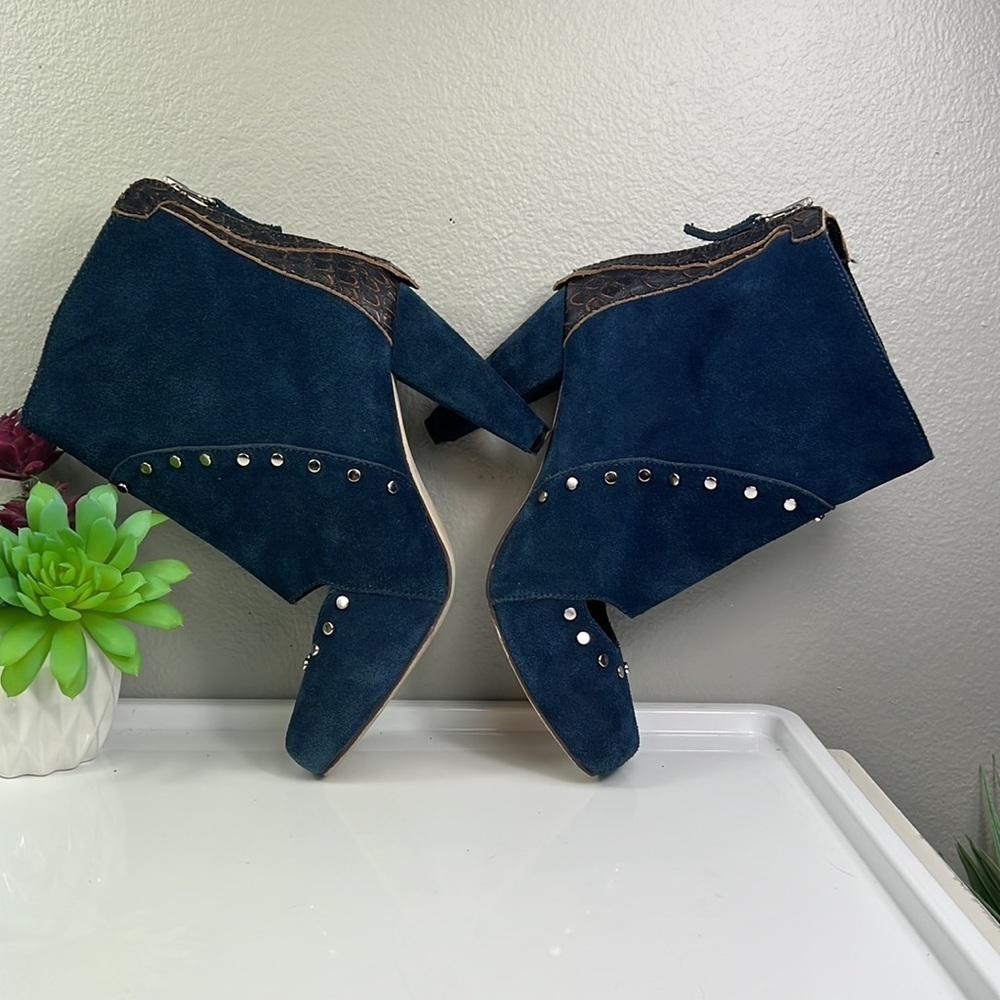Kathryn Amberleigh Suede Studded Ankle Bootie Blue Open Vamp 9 - Picture 6 of 10